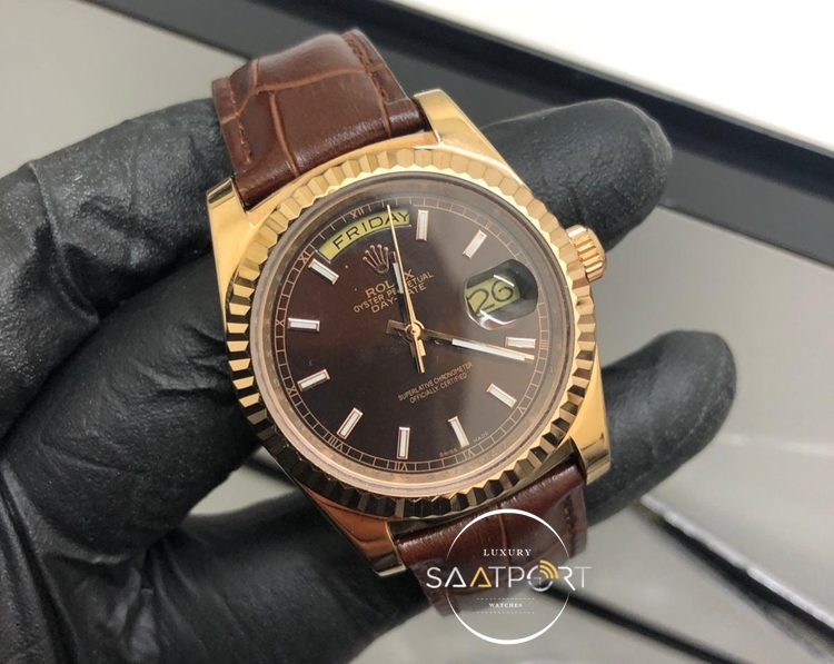 Rolex Saat Day Date Kahve Kadran Otomatik Mekanizma Tırtıklı Bezel Deri Kordon