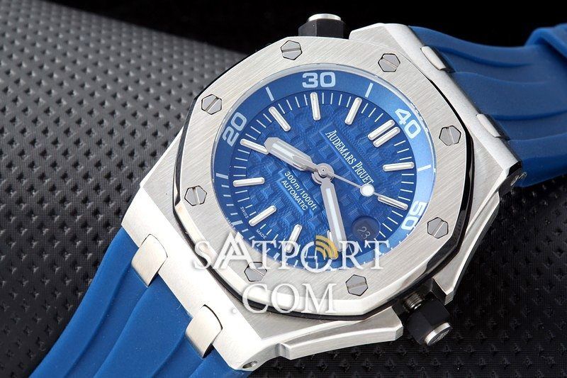 Audemars Piguet Royal Oak Dive Lacivert