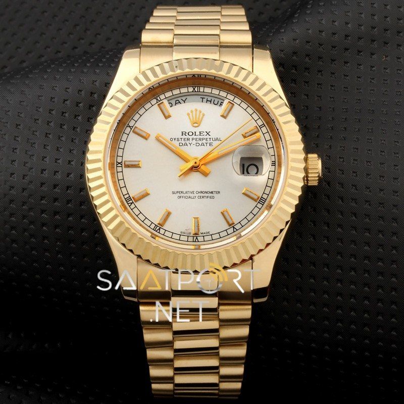 Rolex Day-Date 228235 Gold