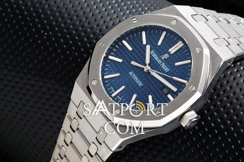 Audemars Piguet Royal Oak 15400 Steel Blue