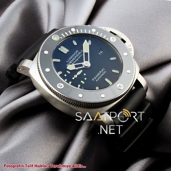 Panerai Luminor Submersible Titanium Case