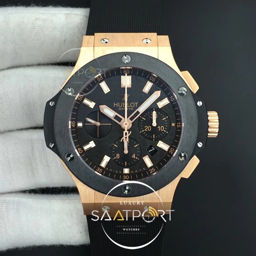 Hublot Big Bang 44mm HBBV6 Rose Gold Ceramic 2011 Black CF Dial on Black Rubber Strap HUB4104