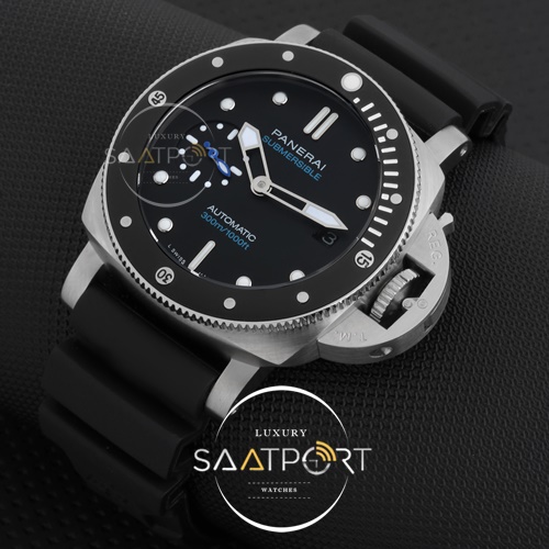 Panerai Luminor Submersible  42 mm Rose Silver Silikon Kordon