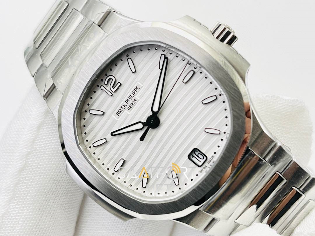 Patek Philippe Nautilus 71181200A-010 White Bayan Saati