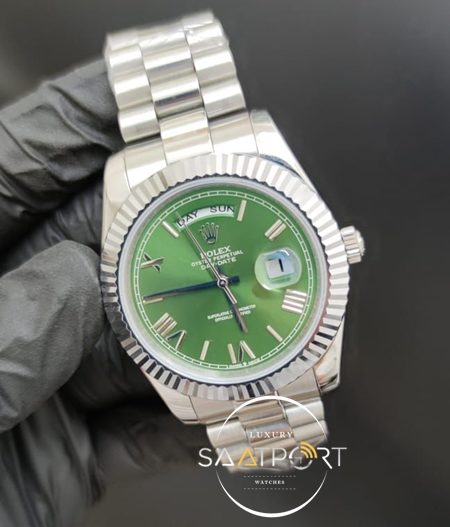 Rolex Saat Day Date 41mm Roma Rakamlı Yeşil Kadran Tırtıklı Bezel