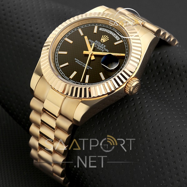 Rolex Day Date 40 18K Yellow Gold President Black Dial