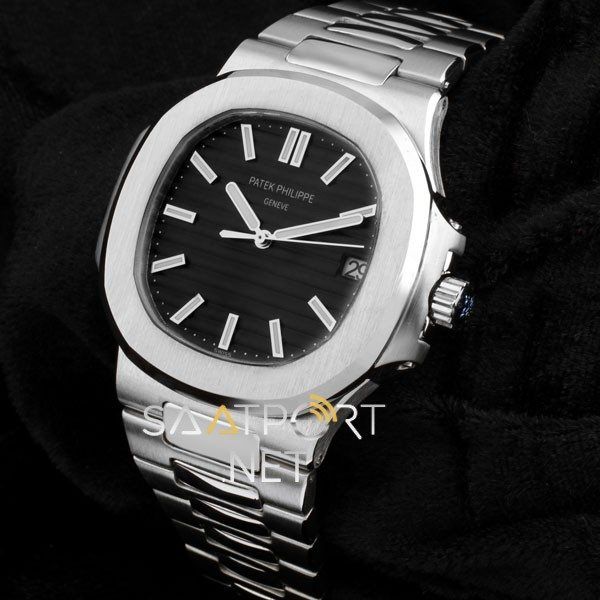 Patek Philippe Nautilus Siyah Kadran