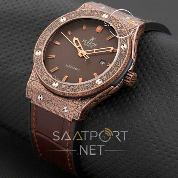 Hublot Fusion Klasik İşlemeli Otomatik Saat