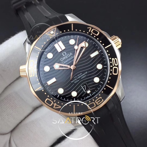 Omega saat 2018 Seamaster Diver 300M SSRG VSF RG Bezel Black Dial