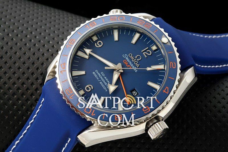 Omega Seamaster 007 Mavi GMT Modeli