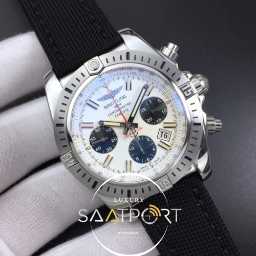 Breitling Chronomat 44 Airborne 30  Anniversary Best Edition White