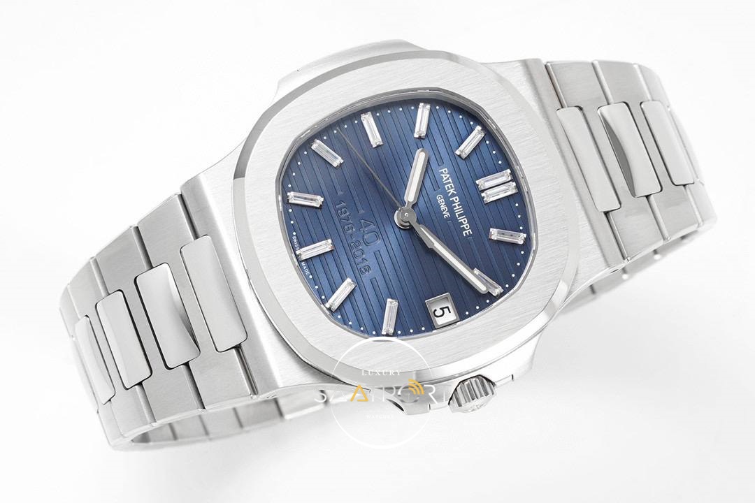 Patek Philippe Nautilus 5711- 40. Yıl  Çelik Kasa Mavi Kadran ETA