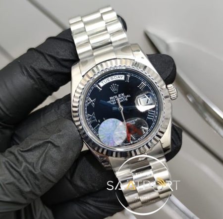 Rolex Saat Day Date Roma Rakamlı Siyah Kadran Tırtıklı Bezel Otomatik Mekanizma