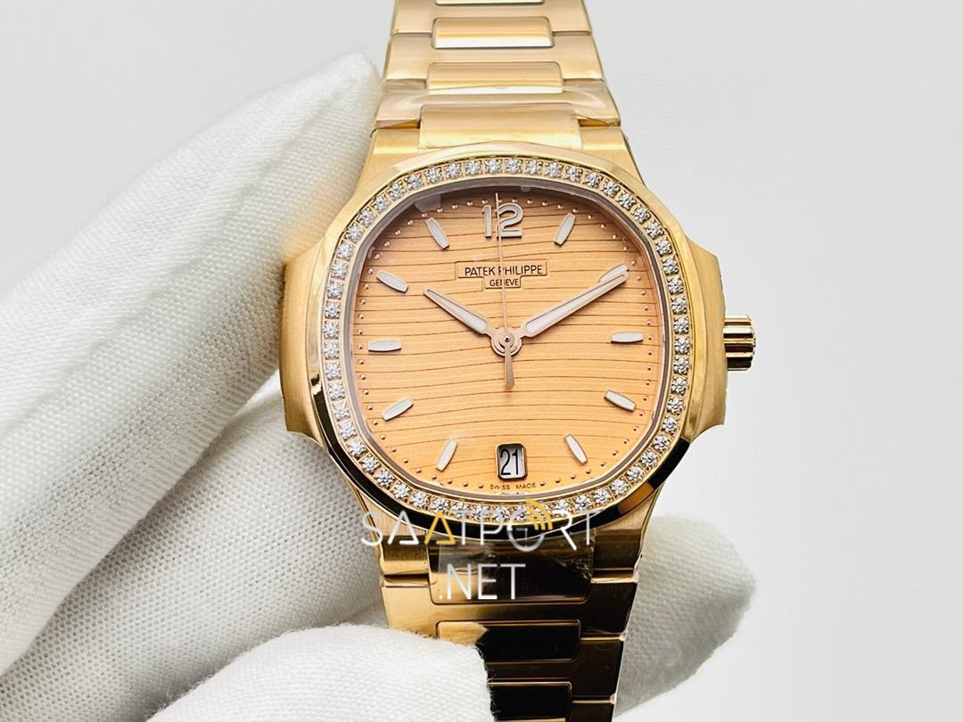 Patek Philippe Nautilus 7118/1200R-001 Rose Gold 37mm Bayan saatİ